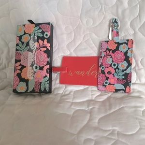 CANYON MOON. PAIR OF LUGGAGE TAGS. NIB